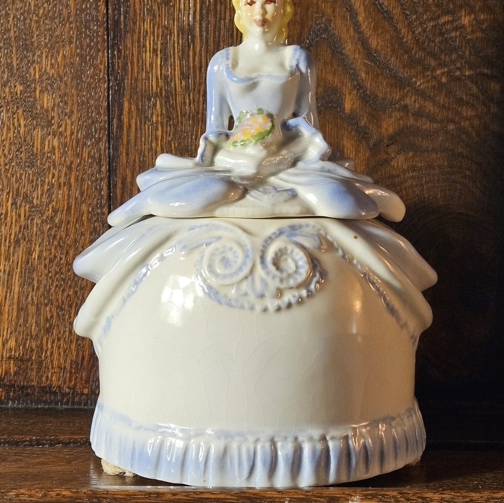 Antique jewelry ring or Trinket box music box Victorian lady. - Picture 5 of 11
